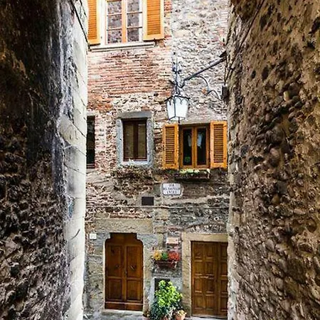 Nero Gioconda Konukevi Anghiari